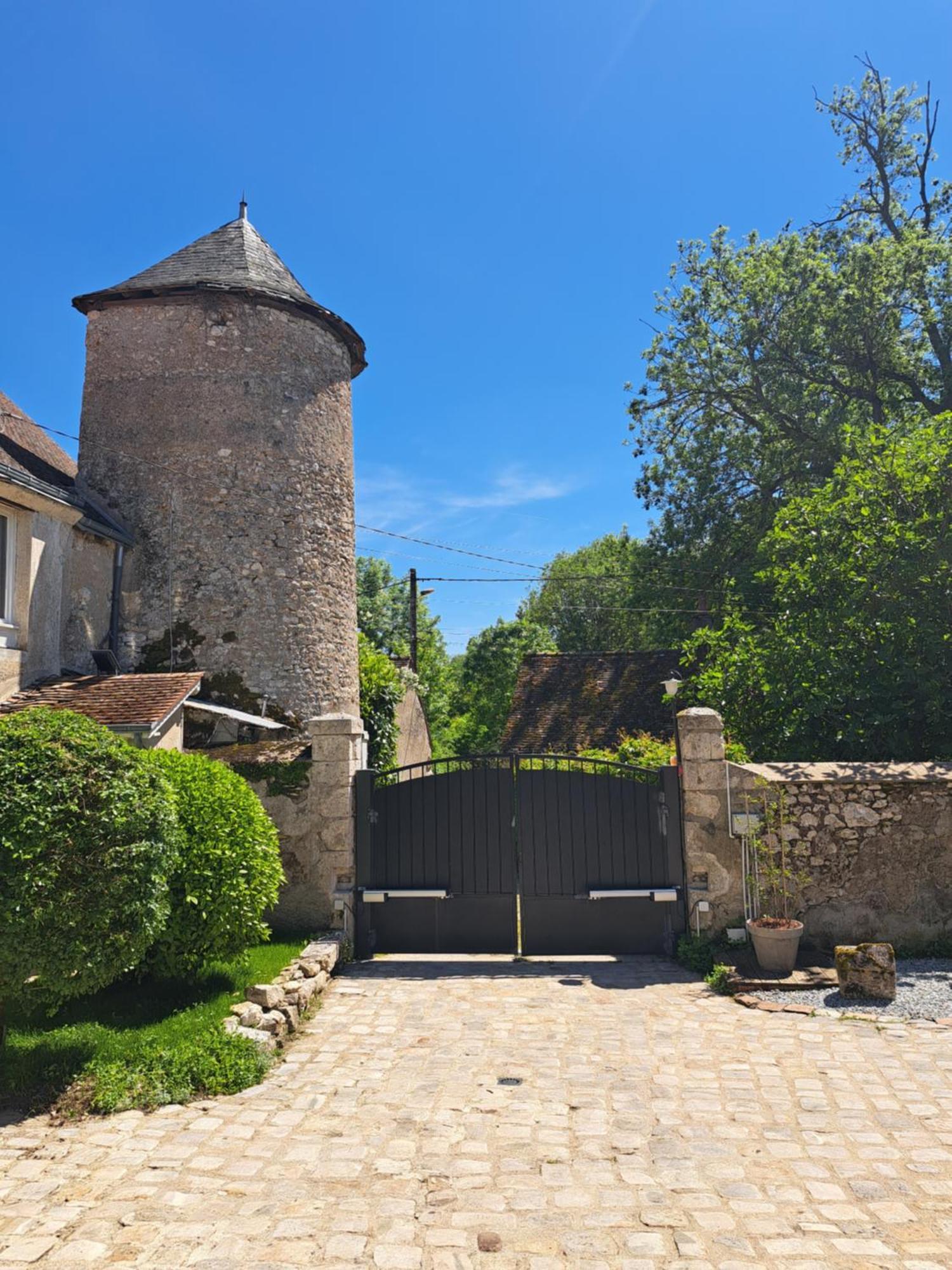Gite De La Tour De Loire - 65 M2 Au Pied D'Une Tour De Gue Du 17Eme Siecle Mer Exterior foto